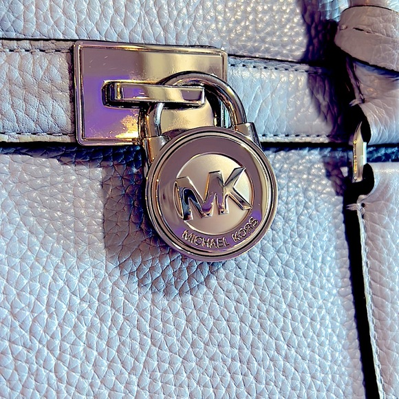 🔥 Michael Kors travel satchel EUC - Picture 3 of 10